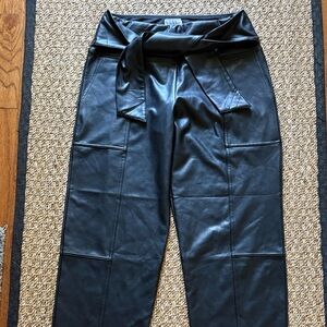 Nicole Miller Preppy black faux leather pants size medium.